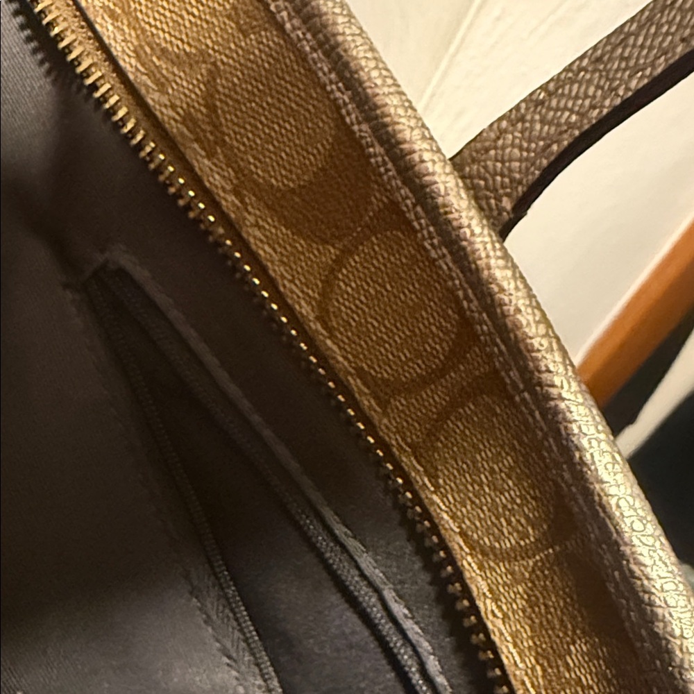 Coach Tan Signature Tote with Pink Scarf n bling chain - Picture 9 of 16